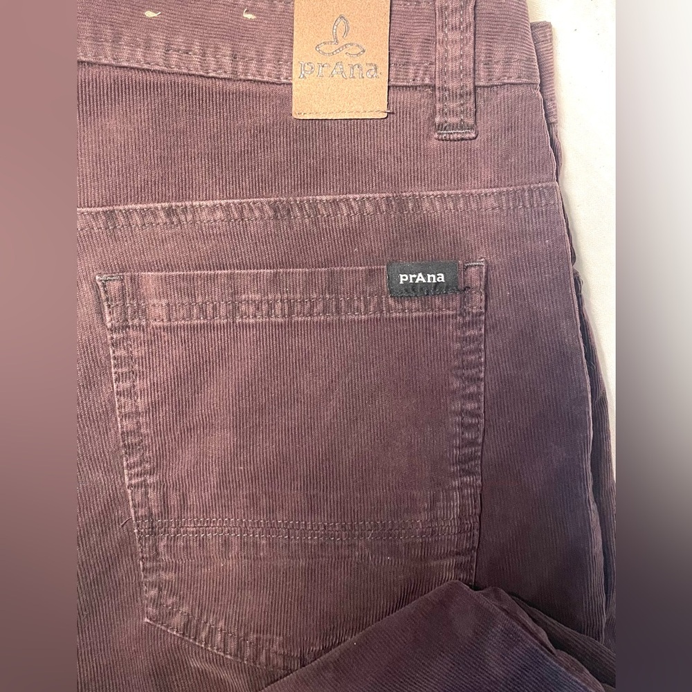 prAna Brown Corduroy Pants • 32 x 32 • Fantastic Gently-Used Condition